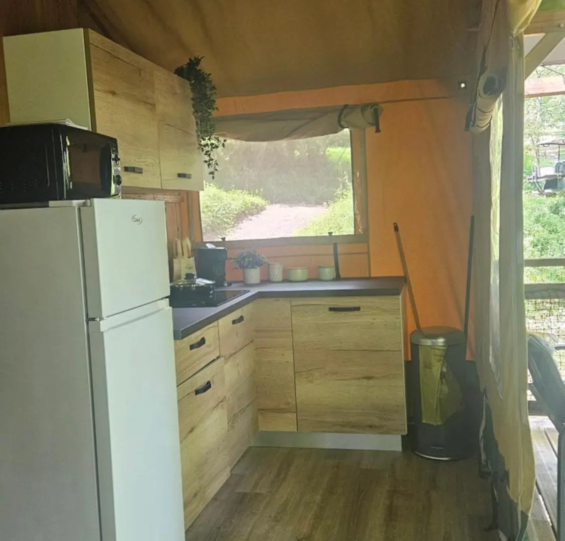 Camping La Serre Aigues-Vives  Campsite