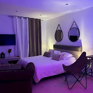 https://le-37-appartement-privatif-avec-jaccuzi-spa.hotels-rhonealpes.com